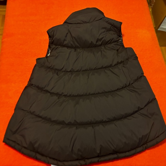 Uniqlo and J+ Jill Sanders collab oversized navy down puffer vest NWT - Picture 13 of 15